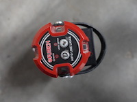 Auto line laser futech + staander - afbeelding 5 van  6