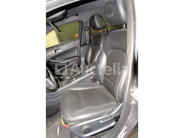 Auto mercedes-benz a 180 cdi (2013-135,854 km-vin:wdd1760121j137508) - afbeelding 15 van  36