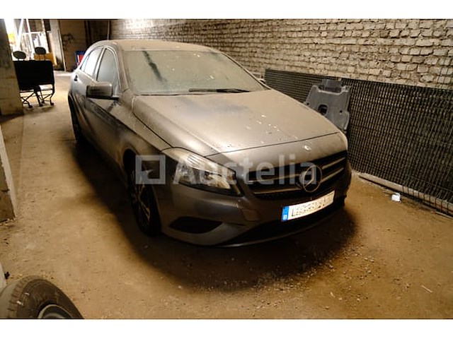 Auto mercedes-benz a 180 cdi (2013-135,854 km-vin:wdd1760121j137508) - afbeelding 33 van  36
