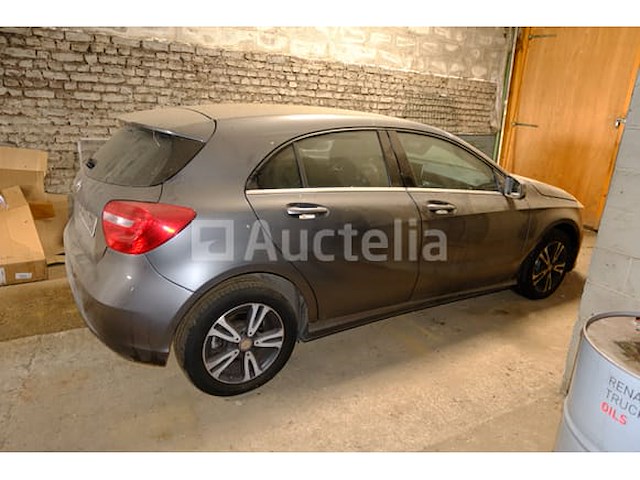 Auto mercedes-benz a 180 cdi (2013-135,854 km-vin:wdd1760121j137508) - afbeelding 34 van  36