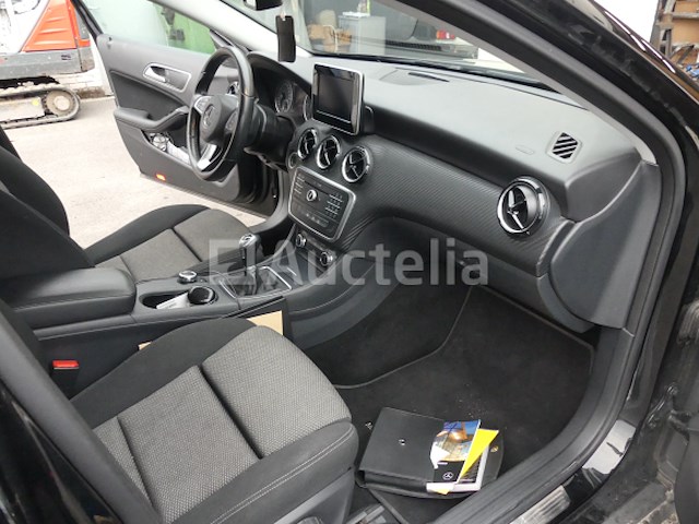 Auto mercedes-benz gla (2016-238,129 km) - afbeelding 5 van  28