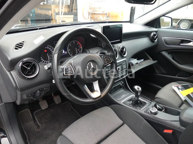 Auto mercedes-benz gla (2016-238,129 km) - afbeelding 22 van  28