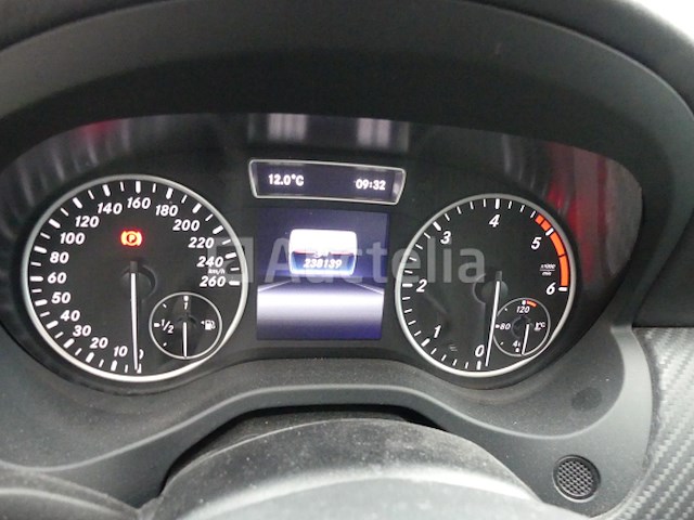 Auto mercedes-benz gla (2016-238,129 km) - afbeelding 27 van  28