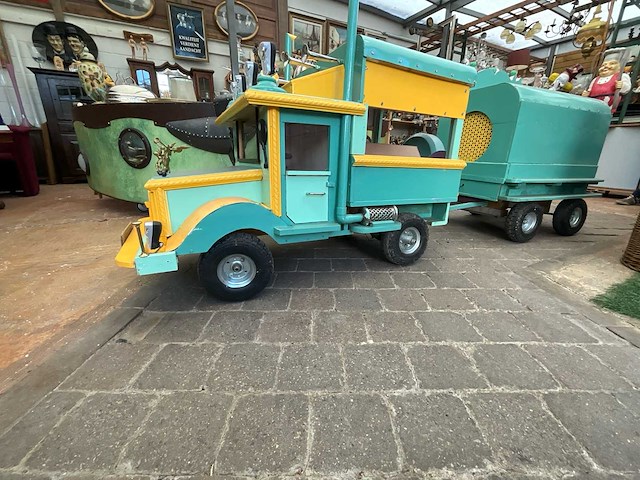 Auto met orgel orgel - afbeelding 4 van  10