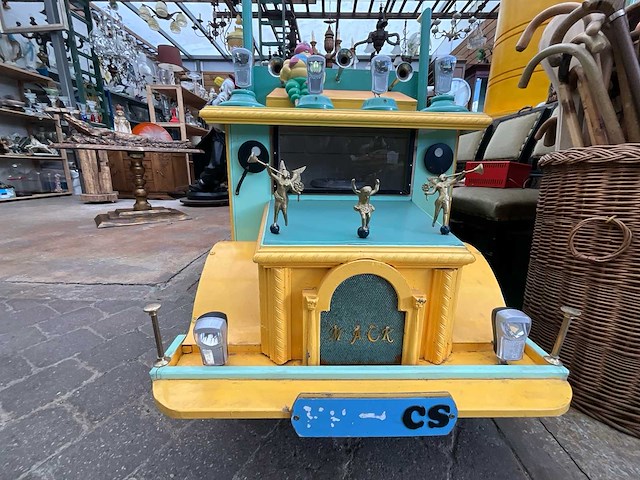 Auto met orgel orgel - afbeelding 5 van  10