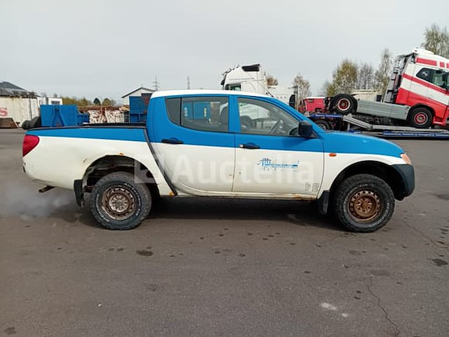 Auto mitsubishi l200 (2007-328,492 km) - afbeelding 1 van  10