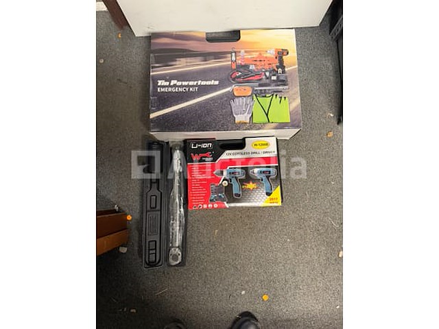 Auto noodkoffer, accu schroevendraaier set en momentsleutel - afbeelding 2 van  4