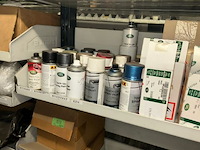 Auto onderdelen in rek - afbeelding 4 van  10