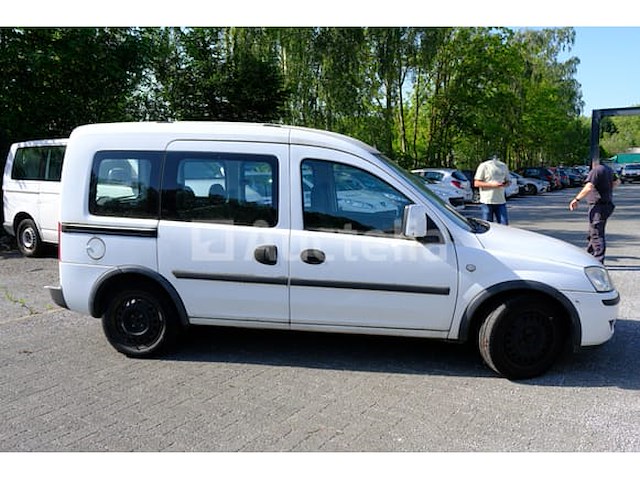 Auto opel combo (2015-94,774 km)(vin:w0l0xcf0684123888) - afbeelding 8 van  42