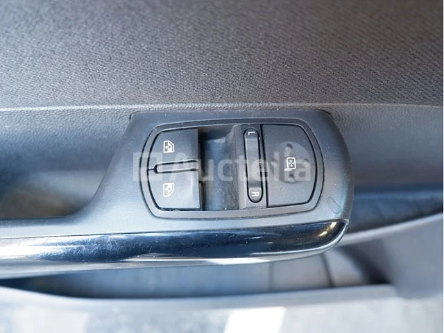 Auto opel corsa (2009-135,622 km) - afbeelding 2 van  60