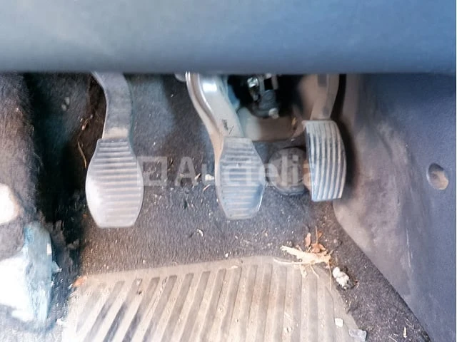 Auto opel corsa (2009-135,622 km) - afbeelding 8 van  60
