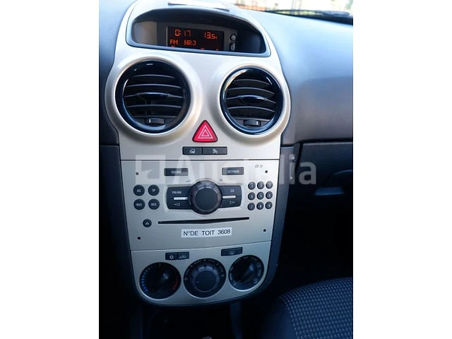 Auto opel corsa (2009-135,622 km) - afbeelding 13 van  60