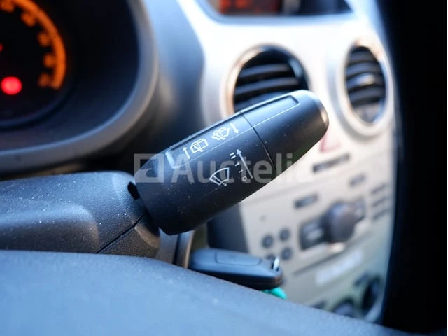 Auto opel corsa (2009-135,622 km) - afbeelding 14 van  60