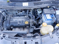 Auto opel corsa (2009-135,622 km) - afbeelding 16 van  60