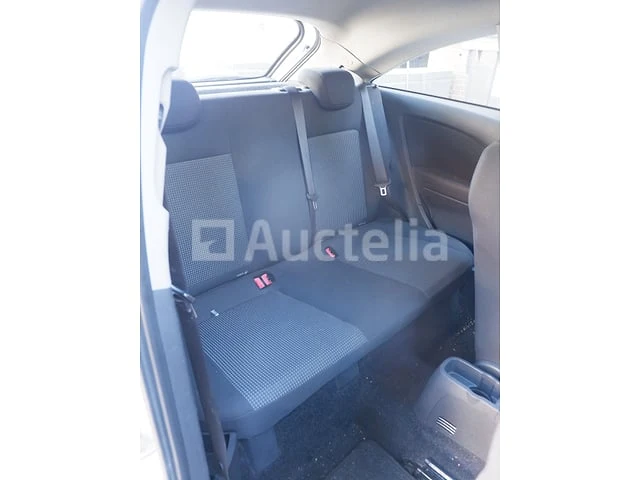 Auto opel corsa (2009-135,622 km) - afbeelding 17 van  60