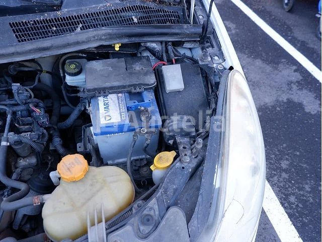 Auto opel corsa (2009-135,622 km) - afbeelding 19 van  60