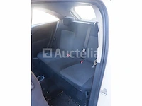Auto opel corsa (2009-135,622 km) - afbeelding 24 van  60