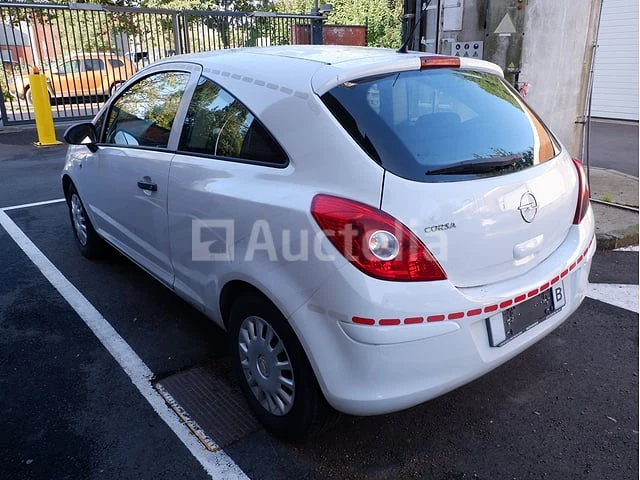 Auto opel corsa (2009-135,622 km) - afbeelding 58 van  60
