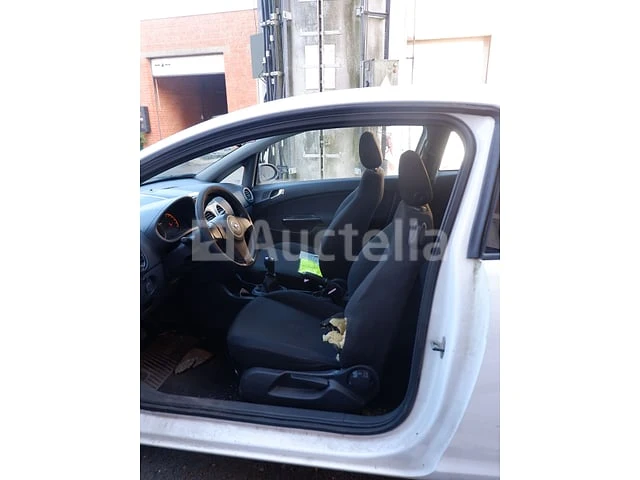 Auto opel corsa (2009-135,622 km) - afbeelding 60 van  60