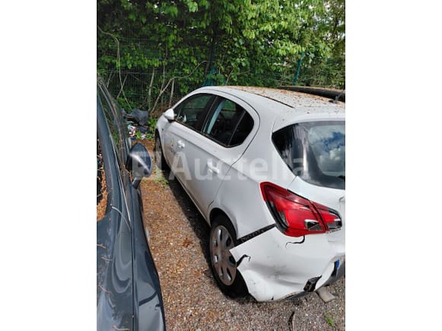Auto opel corsa (ongeluk) (2016-90.000 km) - afbeelding 8 van  12