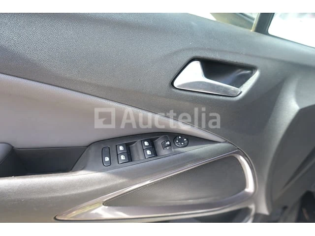 Auto opel crossland x (2018-115,612 km)(vin:w0v7h9ed0j4156014) - afbeelding 11 van  64