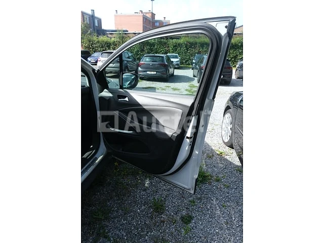Auto opel crossland x (2018-115,612 km)(vin:w0v7h9ed0j4156014) - afbeelding 22 van  64