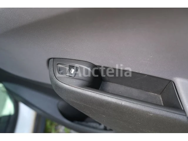 Auto opel crossland x (2018-115,612 km)(vin:w0v7h9ed0j4156014) - afbeelding 25 van  64