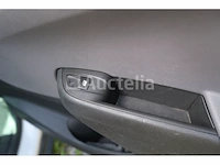 Auto opel crossland x (2018-115,612 km)(vin:w0v7h9ed0j4156014) - afbeelding 25 van  64