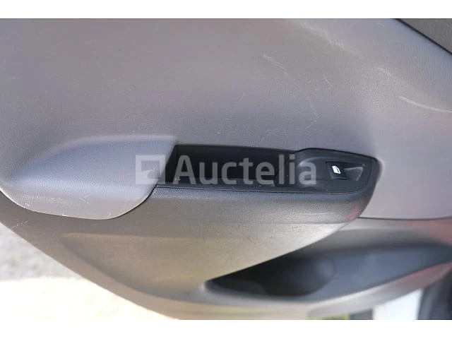 Auto opel crossland x (2018-115,612 km)(vin:w0v7h9ed0j4156014) - afbeelding 27 van  64