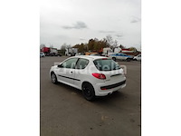 Auto peugeot 206+ 1.4 hdi (2009-vin:vf32u8hza9y111736) - afbeelding 8 van  10