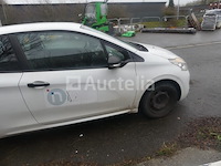 Auto peugeot 208 (2013-77,781 km-vin:vf3cazmz0ct145747) - afbeelding 3 van  24