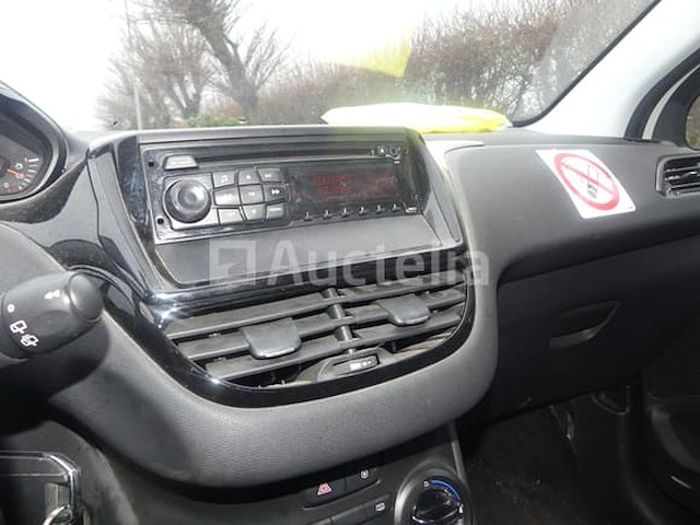 Auto peugeot 208 (2013-77,781 km-vin:vf3cazmz0ct145747) - afbeelding 5 van  24