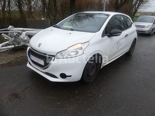 Auto peugeot 208 (2013-77,781 km-vin:vf3cazmz0ct145747) - afbeelding 11 van  24