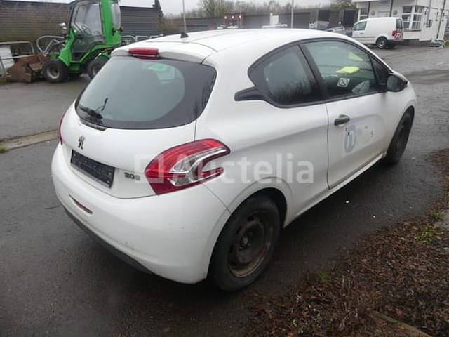 Auto peugeot 208 (2013-77,781 km-vin:vf3cazmz0ct145747) - afbeelding 13 van  24