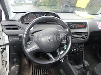 Auto peugeot 208 (2013-77,781 km-vin:vf3cazmz0ct145747) - afbeelding 15 van  24