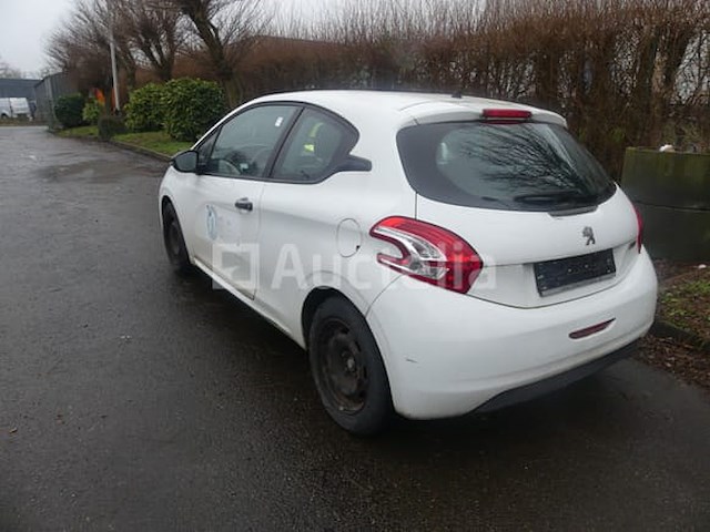 Auto peugeot 208 (2013-77,781 km-vin:vf3cazmz0ct145747) - afbeelding 18 van  24