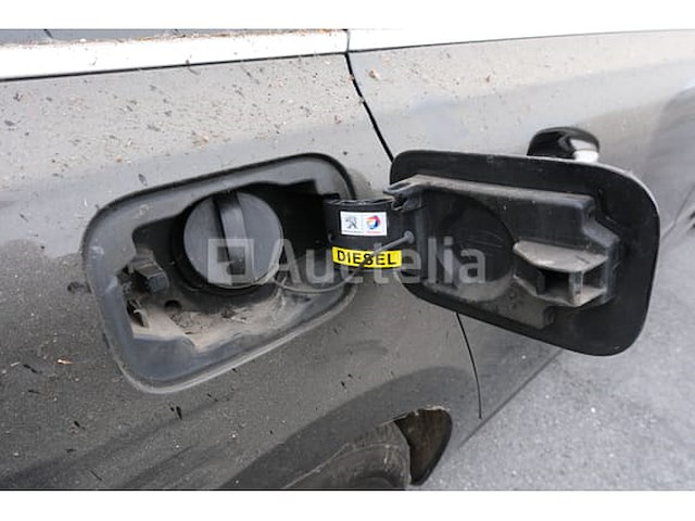 Auto peugeot 508 sw (2012-269,799 km-vin:vf38erhr8cl070627) - afbeelding 2 van  52