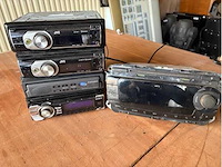 Auto radio diversen - part (5x) - afbeelding 2 van  6