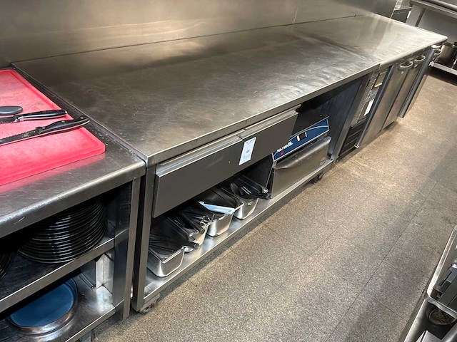 Auto shaam werktafel met warmhoudlade - afbeelding 1 van  3