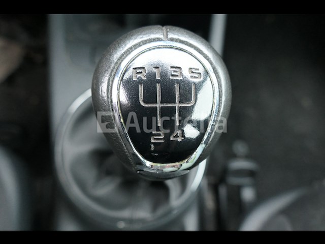 Auto skoda roomster (2012-110.147 km-vin:tmbnl65joc7035280) - afbeelding 12 van  47