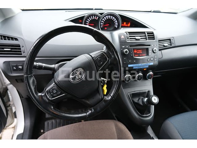 Auto toyota verso (2017-151,760 km-vin:nmtde26r70r058364) - afbeelding 55 van  55