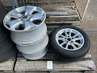 Auto velgen fort (4x) - afbeelding 1 van  3
