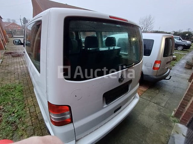 Auto volkswagen kombi t6-d (2015-189,982 km-vin:wv2zzz7hzex017082) - afbeelding 1 van  8