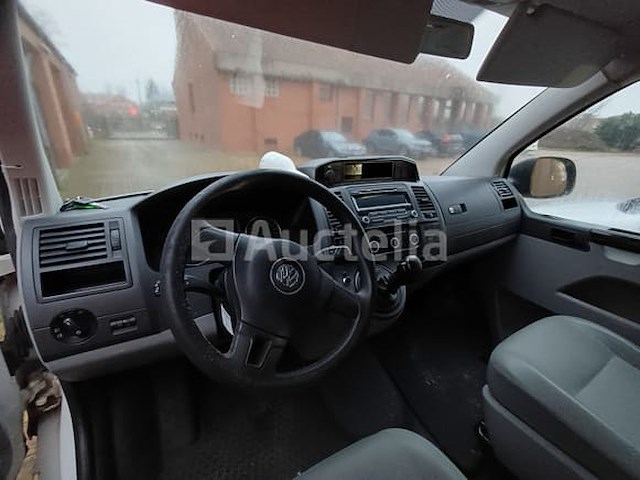 Auto volkswagen kombi t6-d (2015-189,982 km-vin:wv2zzz7hzex017082) - afbeelding 4 van  8
