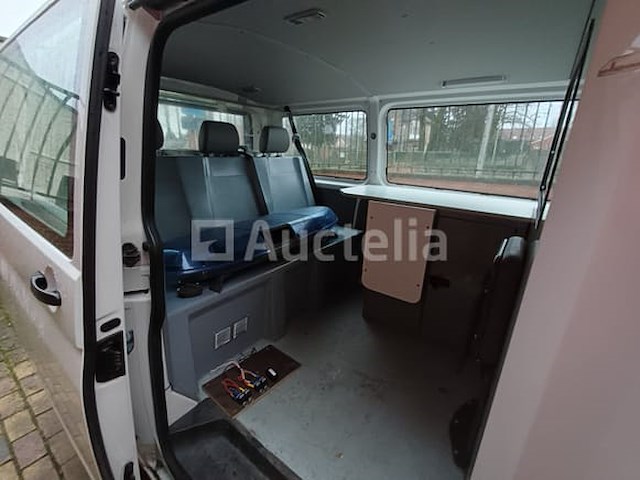 Auto volkswagen kombi t6-d (2015-269,521 km-vin:wv2zzz7hzeh098830) - afbeelding 2 van  8