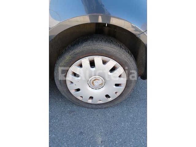 Auto volkswagen polo tdi (2003-152,825 km) - afbeelding 43 van  61