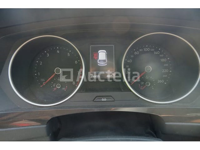 Auto volkswagen tiguan (2018-256,655 km) - afbeelding 4 van  57