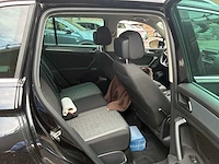 Auto - afbeelding 32 van  48