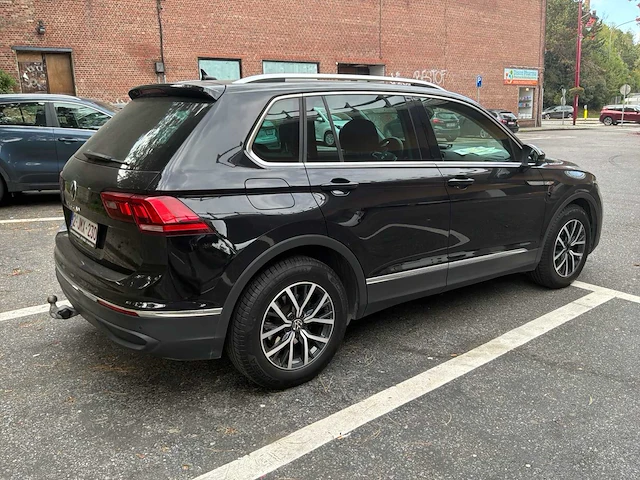 Auto - afbeelding 5 van  48