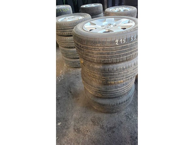 Autobanden met aluminium velgen 10x4 - afbeelding 12 van  12